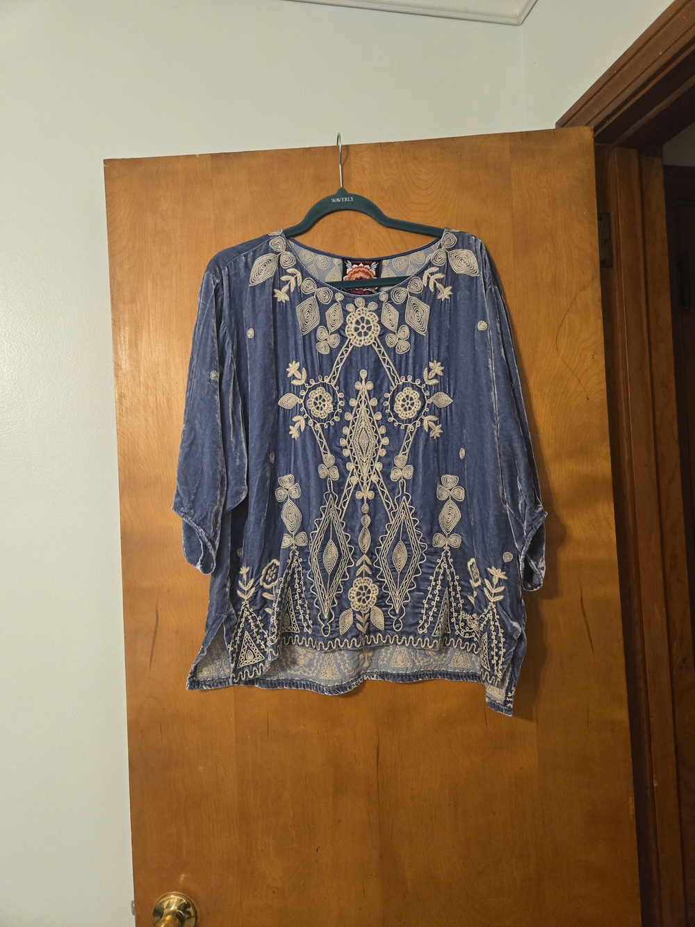 Johnny Was Liona Blue Velvet Boatneck Blouse Size M